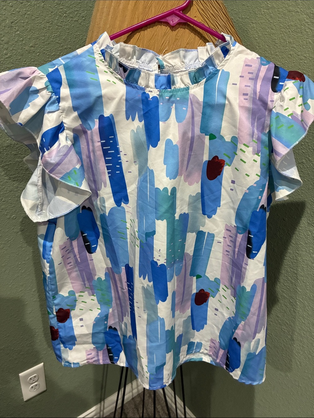 Womens’ Blue & Lavender Brushstroke Ruffle Sleeve Top